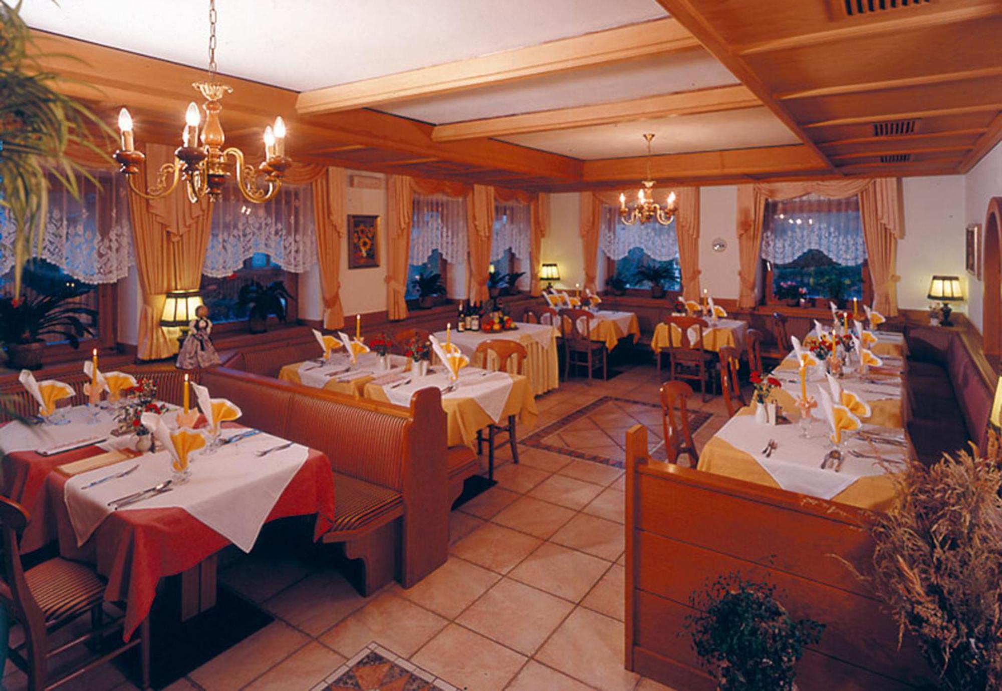 Hotel Rainegg Olang Экстерьер фото